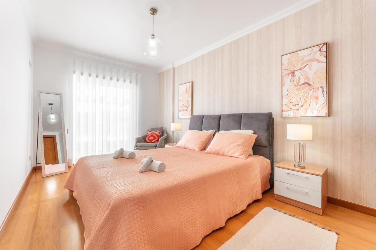 Ocean Getaway - Private Parking And Sea View Apartment Назаре Екстериор снимка