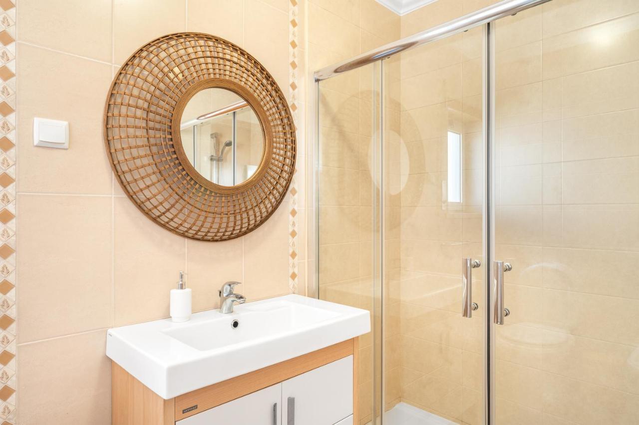 Ocean Getaway - Private Parking And Sea View Apartment Назаре Екстериор снимка